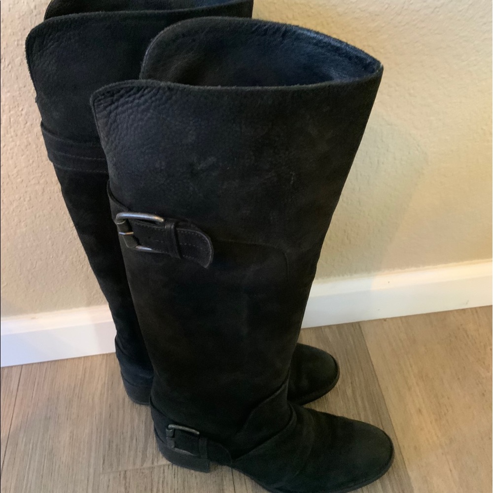 VERA WANG LAVANDER knee high boot